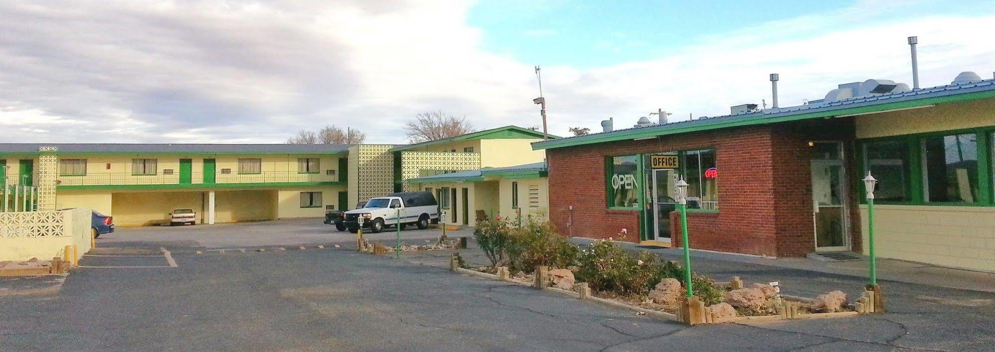 Economy Inn Socorro Extérieur photo